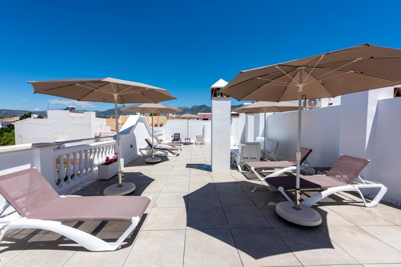 Apartamentos Toboso Plaza Nerja Eksteriør bilde Rooftop terrace