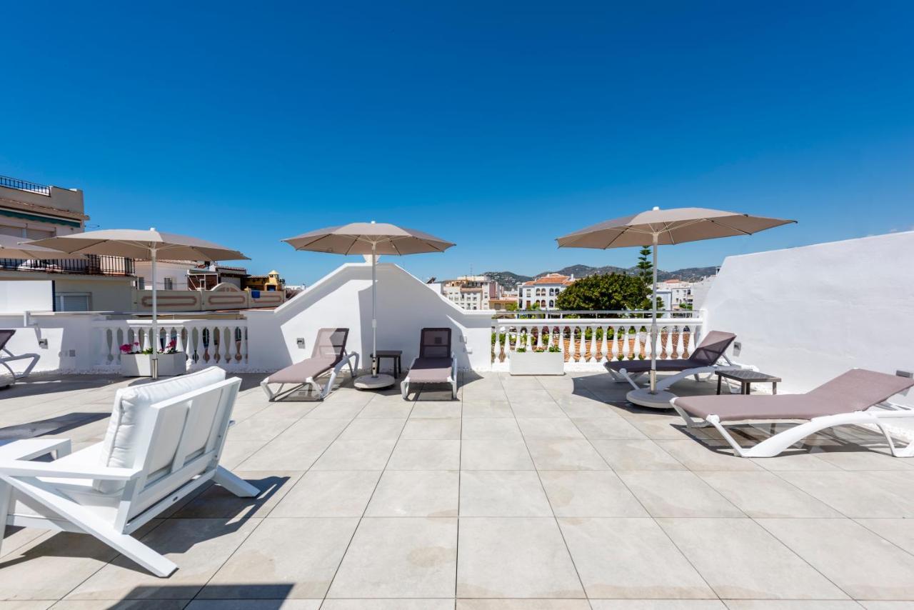Apartamentos Toboso Plaza Nerja Eksteriør bilde Rooftop terrace